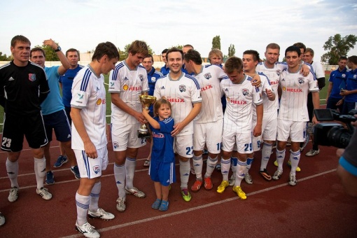 Фотоотчет награждения ФК "Чайка" за победу в Кубке газеты "Молот"