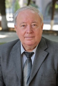 Сегодня свой 77-й день рождения отмечает автор книг о донских спортсменах, член Союза журналистов России Александр Митропольский