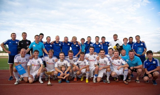 "ЧАЙКА" - ОБЛАДАТЕЛЬ КУБКА ГАЗЕТЫ "МОЛОТ"