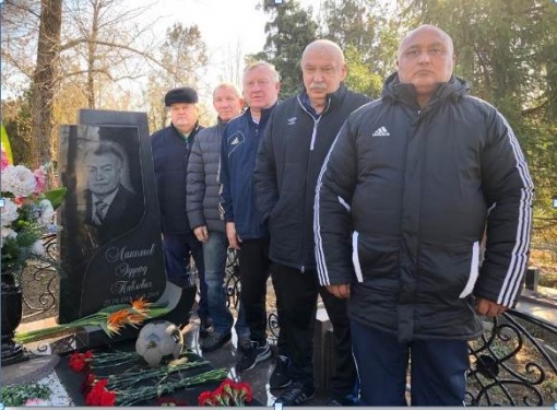 Десять лет назад не стало Эдуарда Павловича Лакомова