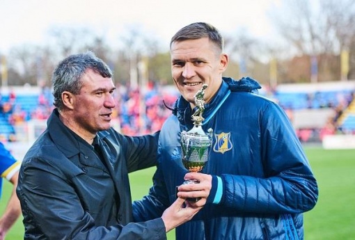 Александр Бухаров - обладатель приза «Лучшего игрока матча», учрежденного областной «Федерацией футбола» по итогам матча двадцать четвертого тура Чемпионата России между «Ростовом» и «Спартаком»