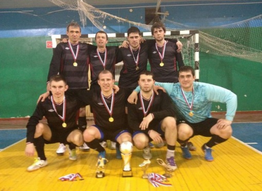 Завершился чемпионат Новочеркасска по мини-футболу.Высшая лига