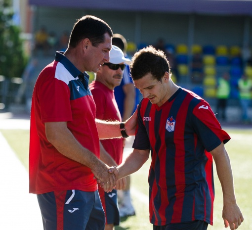 СКА уступил лидеру турнирной таблицы