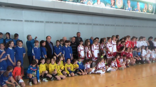 Женщины подарили себе на 8-ое марта футбольный турнир