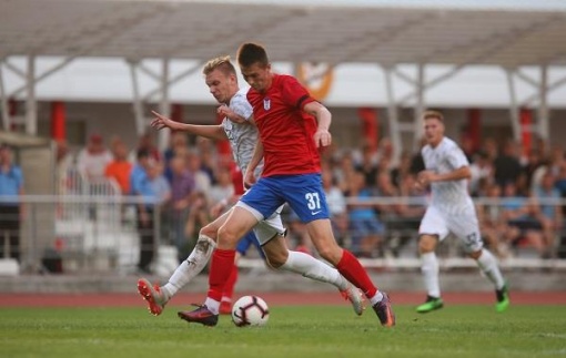 Родные стены армейцам не помогли!