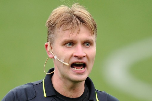 Лапочкин - арбитр матча "Ростов" - "Анжи"