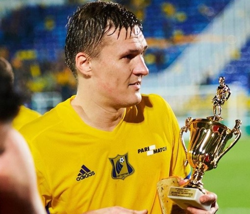Александр Бухаров - обладатель приза «Лучшего игрока матча», учрежденного областной «Федерацией футбола» по итогам матча восемнадцатого тура Чемпионата России между «Ростовом» и «Анжи»