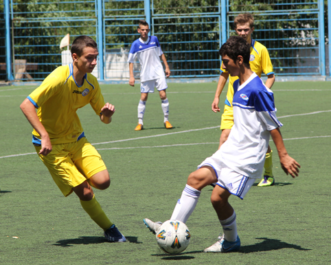 На поддержку детско-юношеского футбола направлено 8,2 млн рублей