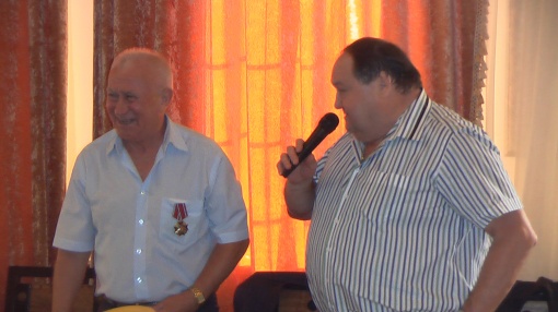 Валентин Хахонов, Валерий Буров и Валерий Синау награждены почётным знаком «Слава Донского футбола».  