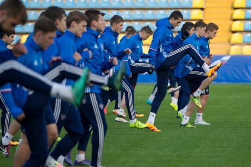 Молодежка потренировалась на «Олимпе-2»