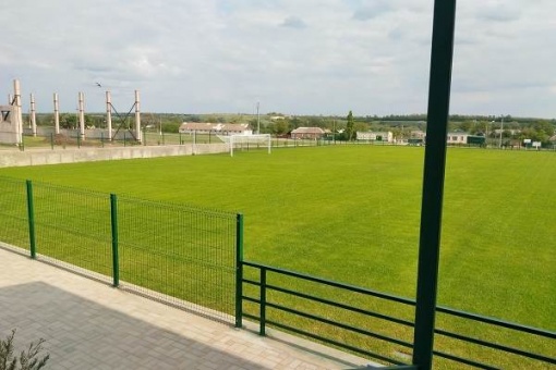 Известный радиоведущий откроет футбольное поле в Матвеево-Курганском районе