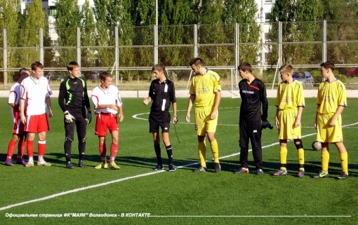 Молодежный состав «Маяка» разгромил действующего чемпиона