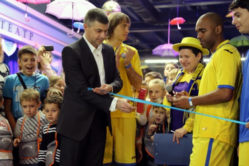 В «Кидбурге» состоялся праздник с участием ФК «Ростов»